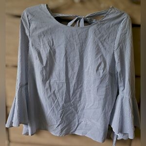 IZ Byer Tie Back Neckline, 3/4 Bell Sleeves Striped Blouse Women L